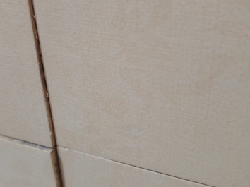 墙砖空鼓会不会掉下来(墙砖空鼓会不会掉下来呢)